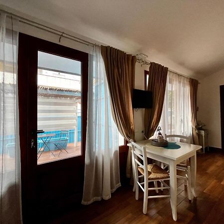 Palmasera Charming Rooms 칼라고노네 외부 사진