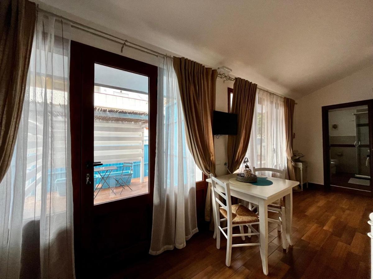 Palmasera Charming Rooms 칼라고노네 외부 사진